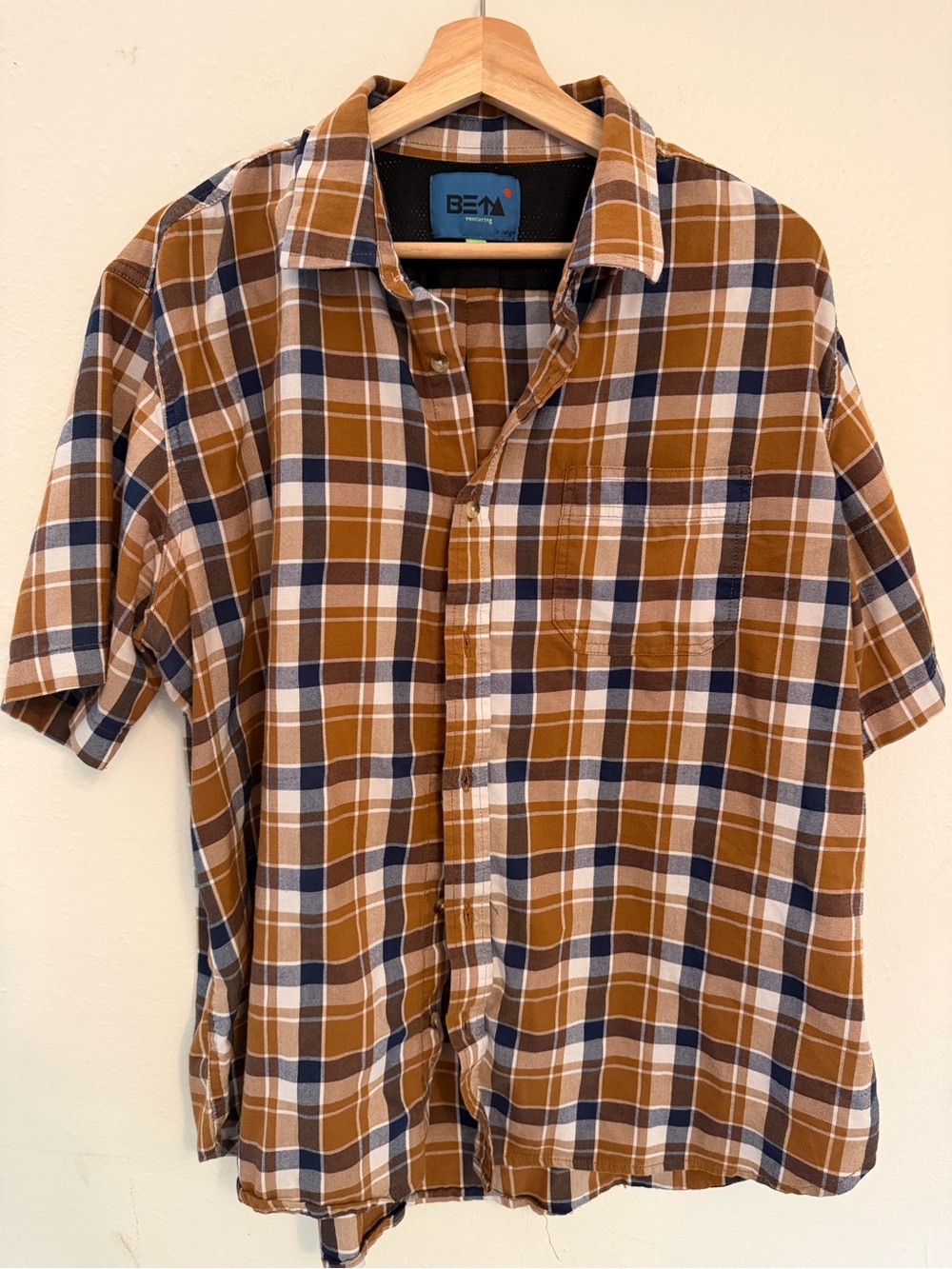 Plaid Short-Sleeve Shirt in Brown & Blue